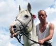 În lipsa hipismului oficial, concursurile cu cai renasc la ţară